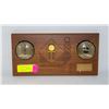 Image 1 : VINTAGE WOOD HANGING BAROMETER