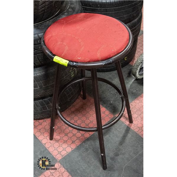 BACK-LESS SWIVELING CHAIR (BACK REMOVED)