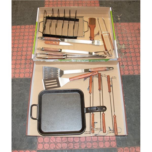 BARBEQUE SET REDWOOD RIB STAND CAST FRY PAN