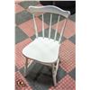 Image 1 : WHITE WOODEN CHAIR