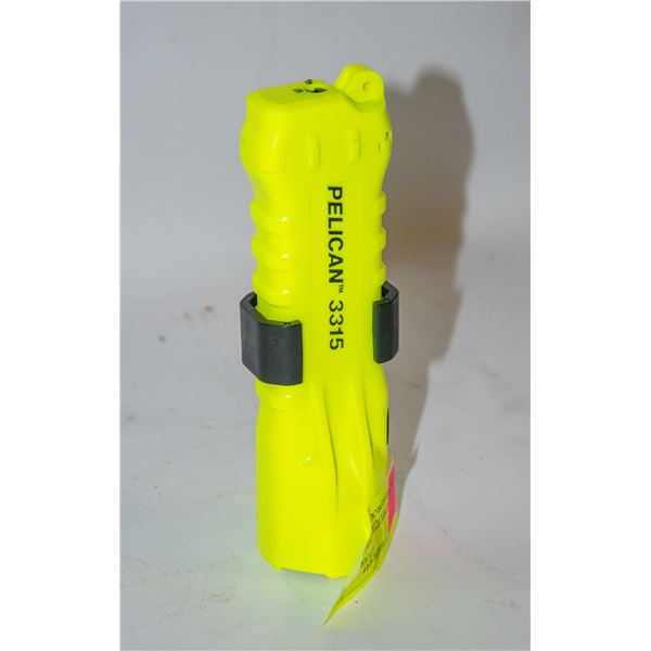 NEW PELICAN 3315 FLASHLIGHT WATERPROOF