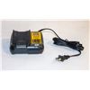 NEW DEWALT DCB 107 20V BATTERY CHARGER