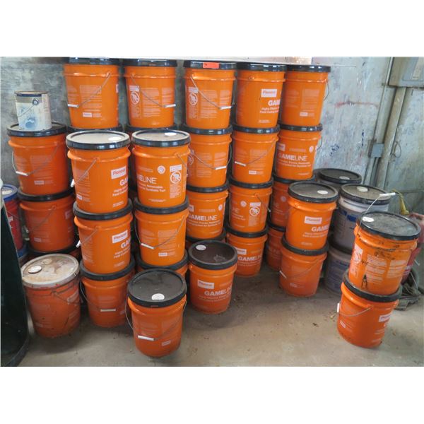 Multiple Buckets Gameline Removable Paint System for Synthetic Turf