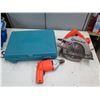 Image 2 : Black & Decker 7390 Circular Saw, Makita 6011D Drill Driver w/ Charger in Case, etc