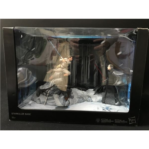 VINTAGE UNOPENED HASBRO TOYS STAR WARS THE BLACK SERIES:STARKILLER BASE