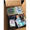 Image 2 : LARGE LOT OF VINTAGE BASEBALL CARDS
