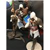 Image 3 : LOT OF 3 ASSASSINS CREED FIGURES