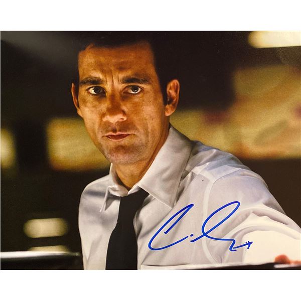 The International  Clive Owen Signed Movie Photo