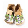 Image 2 : Northern Plains Beaded Women's Moccasins, 9" long