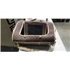 Image 2 : TWO PET CARRIERS AND PICNIC BASKET