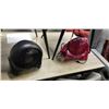 Image 1 : PINK FAN AND HONEYWELL FAN