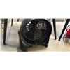 Image 2 : PINK FAN AND HONEYWELL FAN