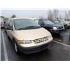 Image 2 : 2000 Plymouth Voyager