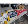 Image 1 : 1971 Pendants, Autographed Baseball Gloves, Baseball Caps, Autographed