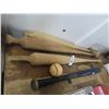 Image 2 : Wood First Made Souvenir Baseball Bats Made at the Factory, Ball