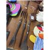 Image 1 : Figural Carved Utensils