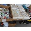 Image 1 : Large Lot of Sports Trading Cards