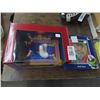 Image 1 : Aladdin Flying Carpet Figurine, Toy Story Clock