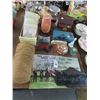 Image 1 : Lava Rock, Greeting Cards, Stein, Autographed Rich Little Album Cover, Décor