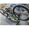 Image 1 : Specialized Adult Mountain Bike