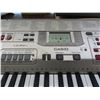 Image 2 : Casio LK94T Electronic Keyboard
