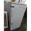 Image 1 : Magic Chef Small White Freezer