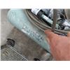 Image 2 : Hitachi 2 HP Portable Air Compressor