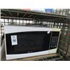 Image 1 : Magic Chef Microwave Oven