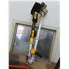 Image 1 : Dewalt 20V Cordless Trimmer - No Charger
