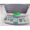 Image 1 : NAIL MANICURE KIT