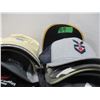 Image 2 : BOX C/W ASSORTED HATS