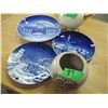 Image 2 : TEAPOT, SUGAR BOWL, COLLECTABLE PLATES