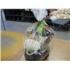 Image 2 : ESTATE:  GIFT BASKET