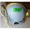 Image 2 : ESTATE/COLLECTABLE:  WINTER SCENE LAMP