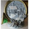 Image 3 : ESTATE/COLLECTABLE:  WINTER SCENE LAMP