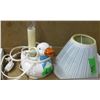 Image 2 : ESTATE/COLLECTABLE:  DUCK LAMP C/W SHADE