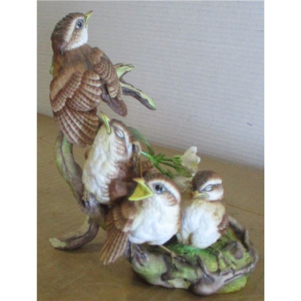 ESTATE/COLLECTABLE:  CONNOISSEUR OF MALVERN "FLEDGLING WREN WITH BRAMBLE" FIGURINE