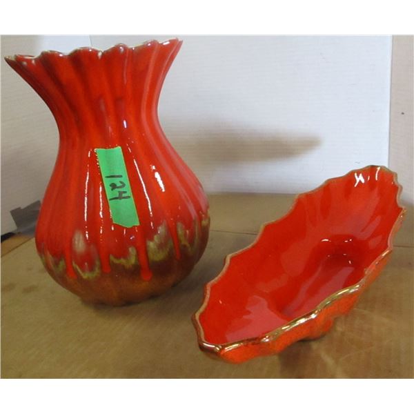 ESTATE/COLLECTABLE:  RED VASE & RED BANANA BOAT