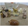 Image 2 : ESTATE/COLLECTABLE:  A&W MUG C/W RED ROSE WADE FIGURINES