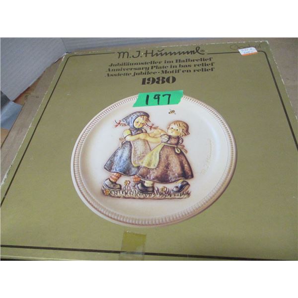 ESTATE/COLLECTABLE:  1980 HUMMEL PLATE