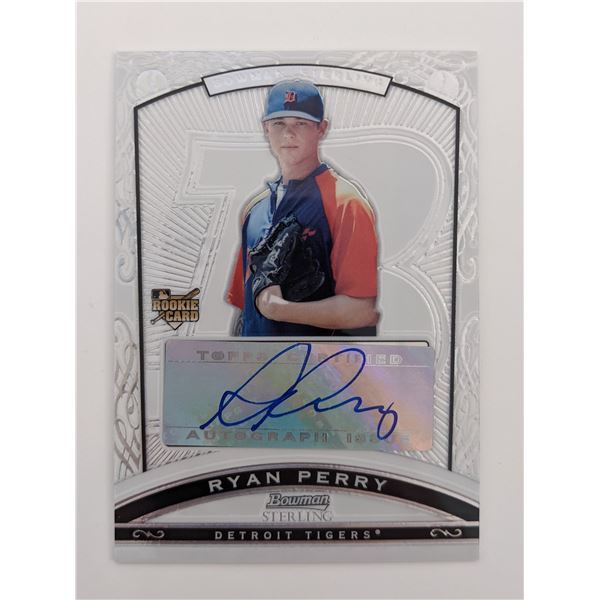 Ryan Perry Signed Baseball Trading Card - Bowman Sterling No. 98 of 199 2009