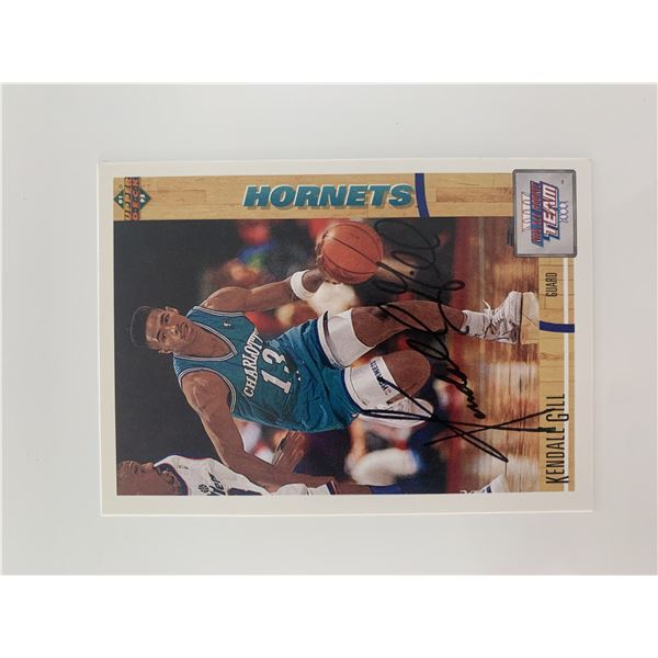 Kendall Gill signed basketball card