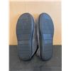 Image 3 : Merrimac Home Slippers Size US 9