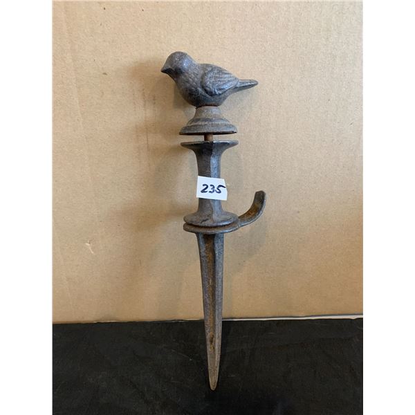 Cast Iron Bird Lawn Ornament