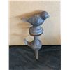 Image 2 : Cast Iron Bird Lawn Ornament