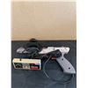 Image 1 : Original NES Controller & NES Gun