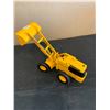 Image 2 : Vintage John Deere Front End Loader Toy