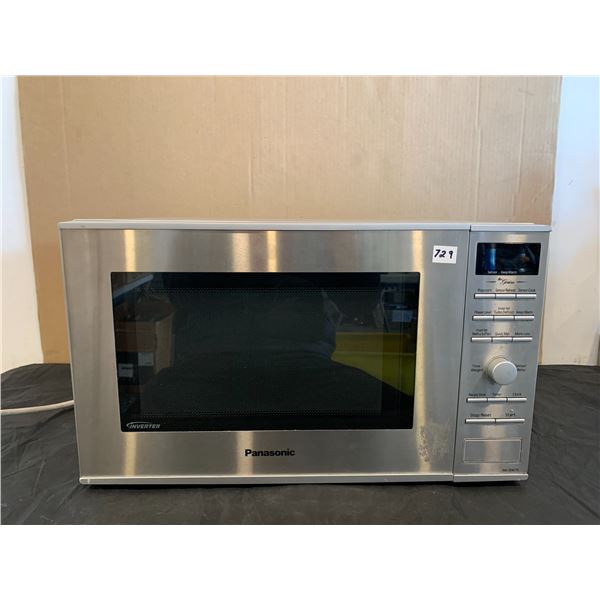 "The Genius" Panasonic Microwave - Model NN-SD671S