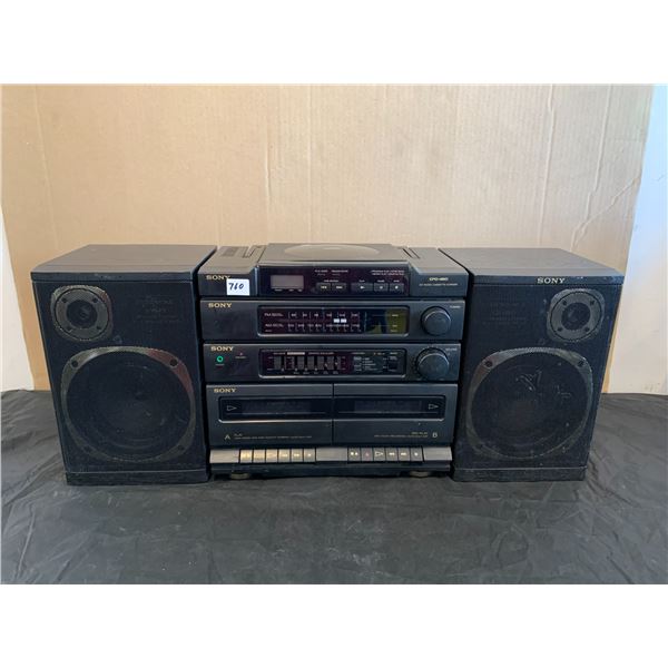 Sony CFD-460 CD Radio Casette-Corder Boom Box