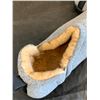 Image 4 : Snug Leaves Mens Fuzzy Sherpa Slippers - Light Gray